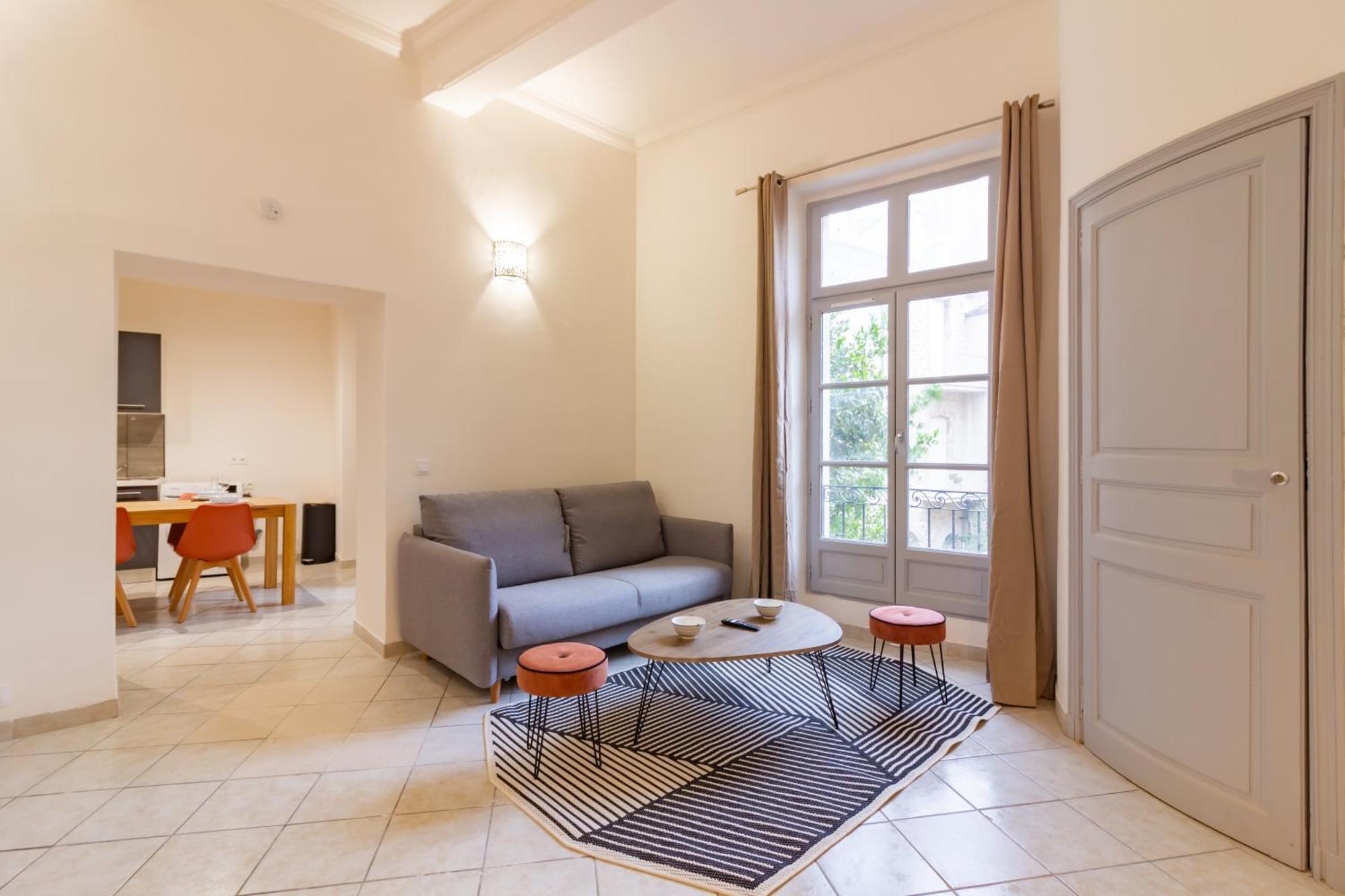 Spacieux Appartement En Plein Coeur De Béziers Exterior foto